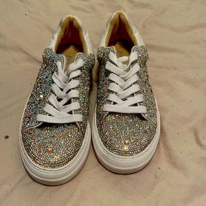 Like new Hersey Johnson blingy sneakers